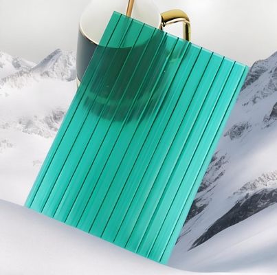 良い価格 3mm Twin Wall pc ホールシート 保護 PEフィルム 抗UVコーティング 100%  原材料 オンライン