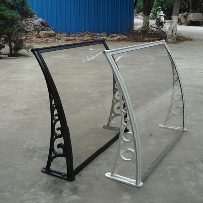 良い価格 耐久性のあるポリカーボネート固形シートアウイング 黄化耐性 裂け目と消えるPCキャノピ オンライン