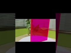 ピンク色のポリカルボントの固形シート