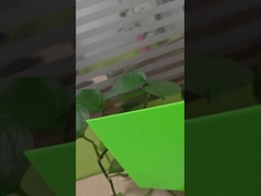 不透明な緑色のポリカーボネート製ソリッドシート