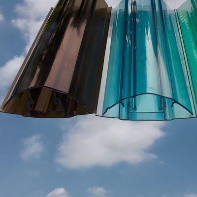 パーソナライズ可能なポリカーボネットプラスチック プロフィール 建設用上下接続器