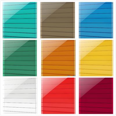 良い価格 パーソナライズ可能なプラスチック クリア・ブロンズ 緑色ポリカーボネートシート 2.1m*6m 優れた透明性とUV耐性 オンライン