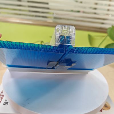 ハニカムU字ロックポリカーボネートシート - 軽量衝撃耐性屋根材