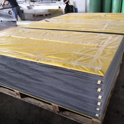 安い価格 6mm プラスチック 4*8フィートポリカーボネートシート 透明シート 特殊な衝撃耐性と高い光伝達性を備えた 産業用やアウイングの天井